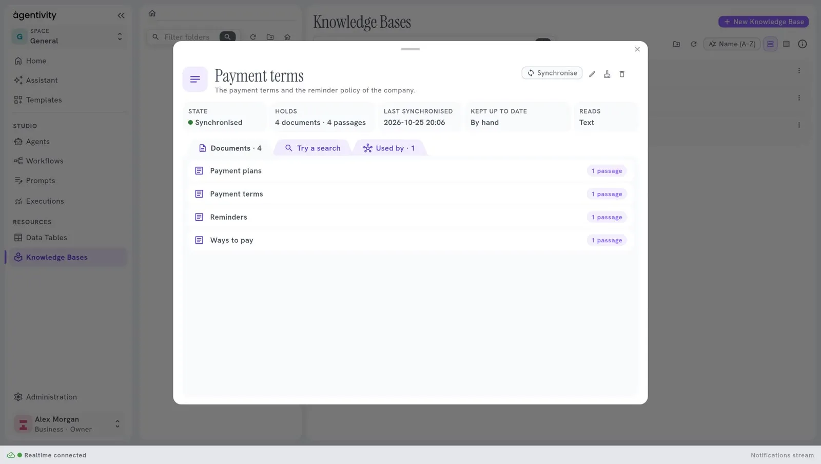 The window of the base Payment terms: the five figures (State, Holds, Last synchronised, Kept up to date, Reads), the three tabs and the list of its four documents.